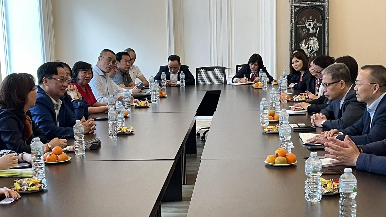 Đại sứ Đặng Minh Khôi: Thời điểm rất thuận để hàng dệt may Việt Nam mở rộng thêm vào LB Nga