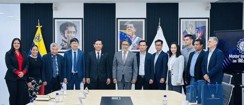 Đại sứ Vũ Trung Mỹ