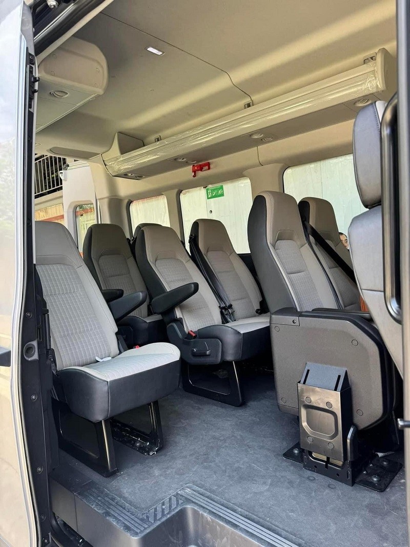 Ford Transit 2024 sẽ chính thức ra mắt khách hàng Việt vào ngày 5/7/2024 Ford Transit 2024 sẽ chính thức ra mắt khách hàng Việt vào ngày 5/7/2024