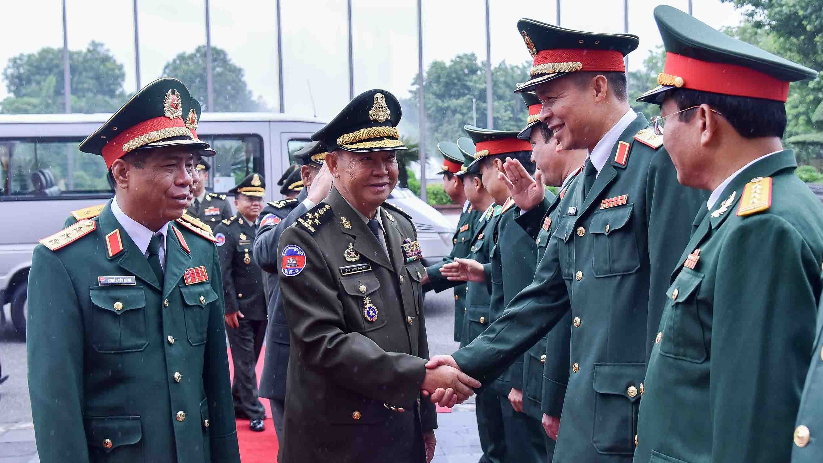 Làm sâu sắc hơn nữa quan hệ giữa quân đội Việt Nam-Campuchia