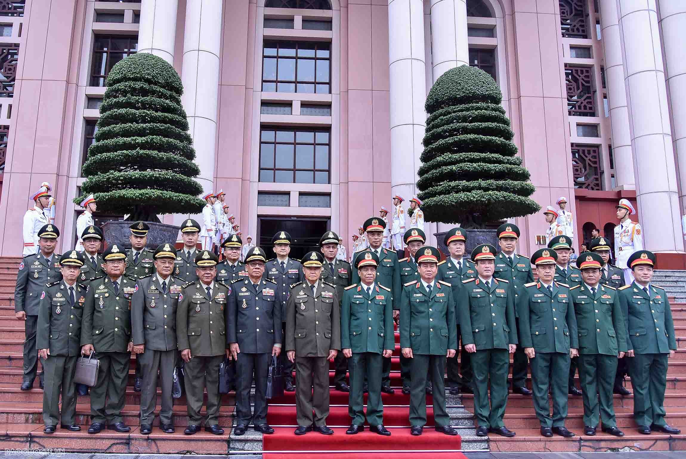 Làm sâu sắc hơn nữa quan hệ giữa quân đội Việt Nam-Campuchia