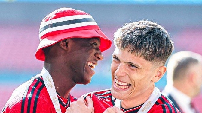 Hai sao trẻ MU Garnacho và Mainoo lọt top 10 đề cử Cậu bé vàng 2024