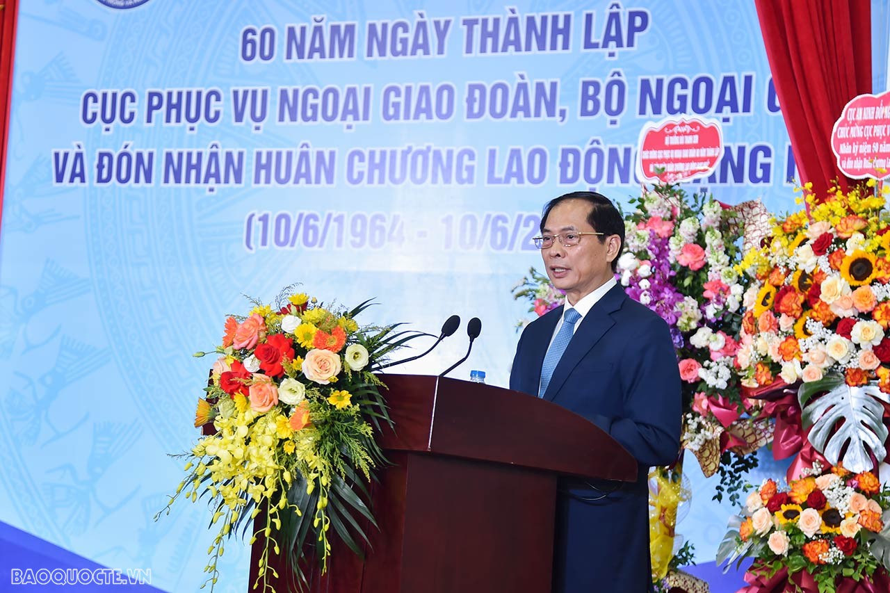 Cục Phục vụ Ngoại giao Đoàn đón nhận Huân chương Lao động hạng Nhất Cục Phục vụ Ngoại giao đoàn đón nhận Huân chương Lao động hạng Nhất