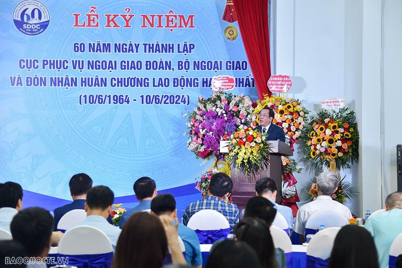 Cục Phục vụ Ngoại giao Đoàn đón nhận Huân chương Lao động hạng Nhất Cục Phục vụ Ngoại giao đoàn đón nhận Huân chương Lao động hạng Nhất