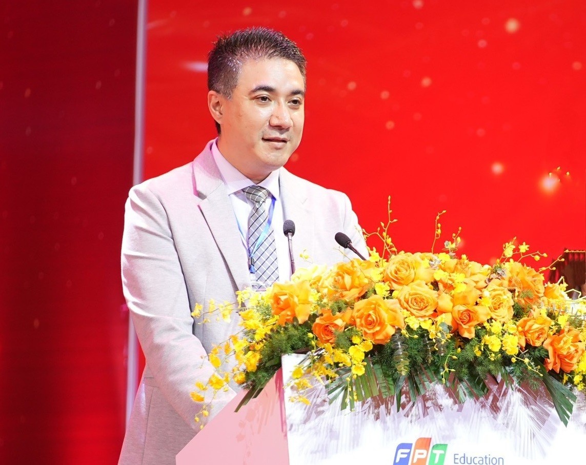 Phó Chủ tịch Tập đoàn Silicon Power: Kỳ vọng nhiều sinh viên Việt Nam đến Đài Loan (Trung Quốc) theo học ngành bán dẫn Phó Chủ tịch Tập đoàn Silicon Power: Kỳ vọng nhiều sinh viên Việt Nam đến Đài Loan (Trung Quốc) theo học ngành bán dẫn