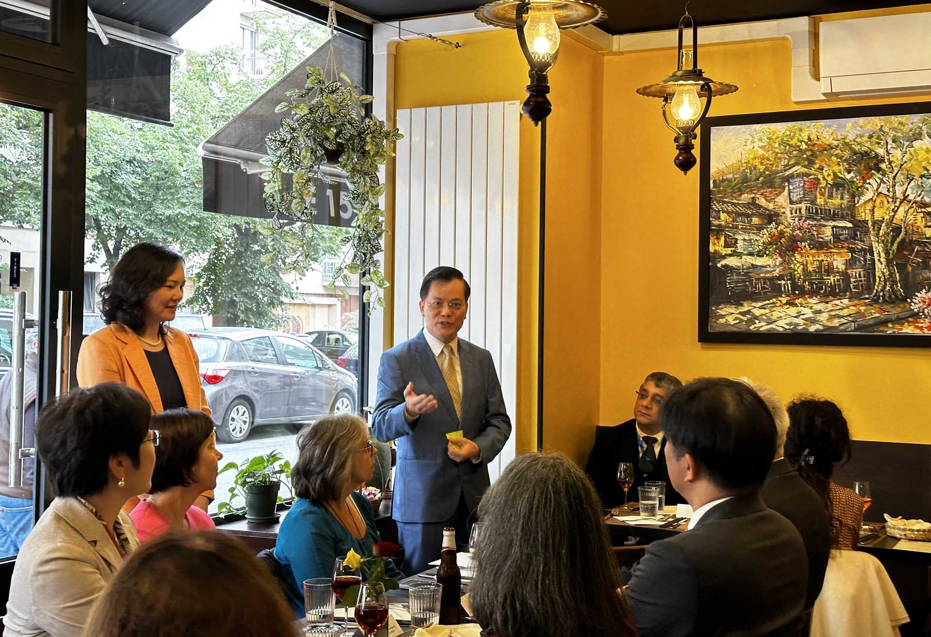 Việt Nam và các thành viên UNESCO thúc đẩy hợp tác bảo tồn và phát huy giá trị di sản văn hóa Việt Nam và các thành viên UNESCO thúc đẩy hợp tác bảo tồn và phát huy giá trị di sản văn hóa