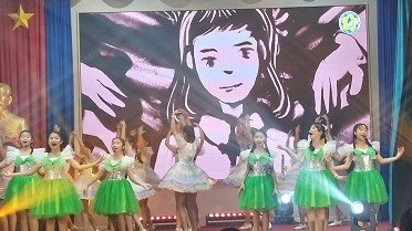 Làm cha mẹ là một 'nghề' vô cùng đặc biệt