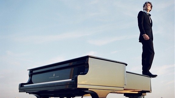 Chuyến lưu diễn đầu tiên của nhạc trưởng tài năng David Greilsammer tại Việt Nam