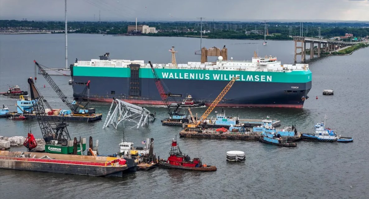 Hiện lòng sông Patapsco đã được chứng nhận là an toàn cho hoạt động giao thông đường thủy sau khi lực lượng chức năng vớt từ dưới đáy sông khoảng 50.000 tấn mảnh vụn từ vụ sập cầu. (Nguồn: Getty Images) Hiện lòng sông Patapsco đã được chứng nhận là an toàn cho hoạt động giao thông đường thủy sau khi lực lượng chức năng vớt từ dưới đáy sông khoảng 50.000 tấn mảnh vụn từ vụ sập cầu. (Nguồn: Getty Images)