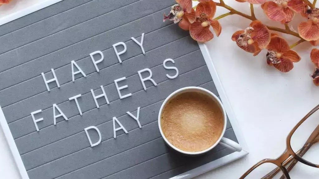 Lời chúc Ngày của Cha 2024 song ngữ hay và ý nghĩa nhất