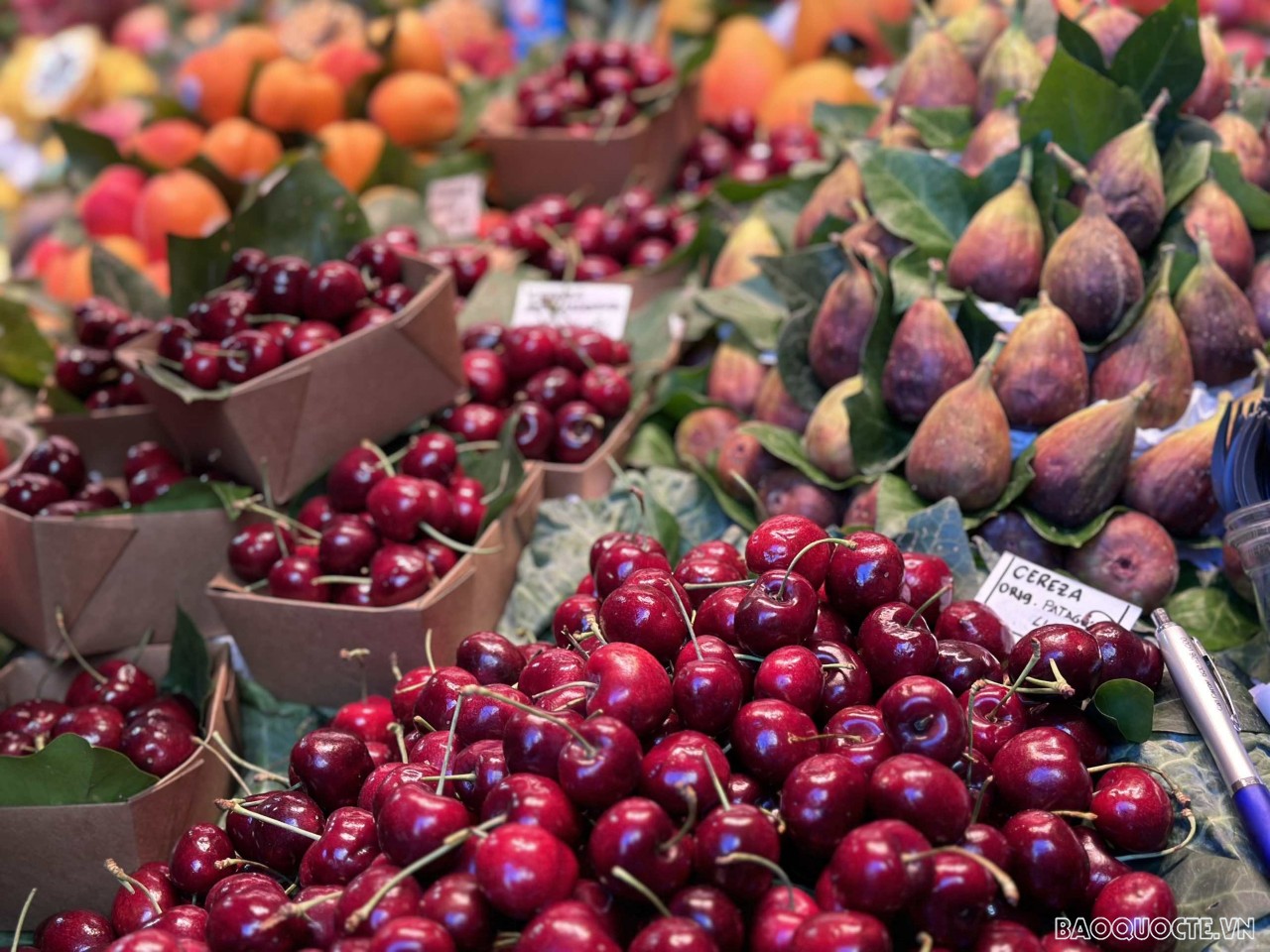 Du lịch Tây Ban Nha: Trải nghiệm ‘foodtour’ tại khu chợ biểu tượng của Barcelona