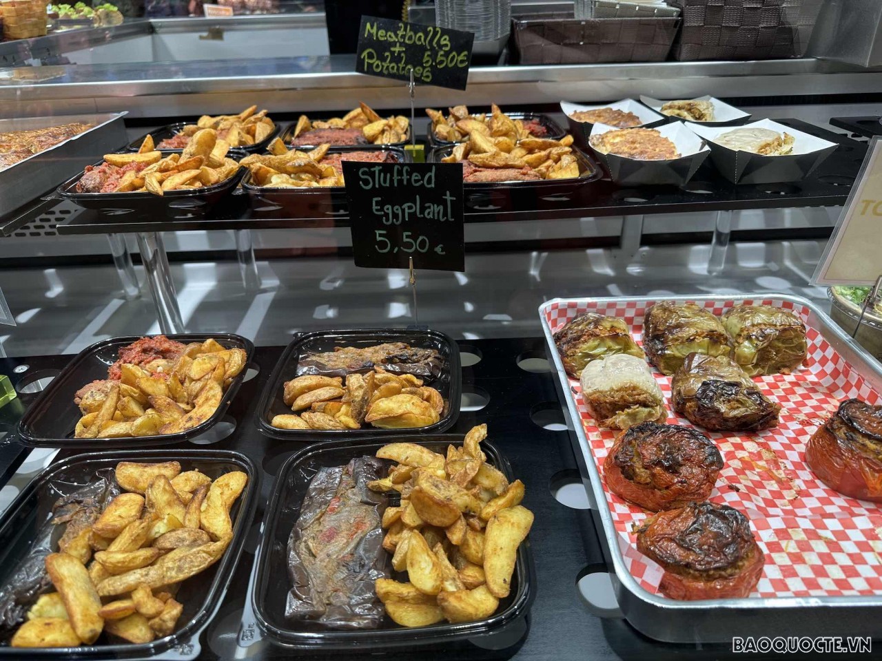 Du lịch Tây Ban Nha: Trải nghiệm ‘foodtour’ tại khu chợ biểu tượng của Barcelona