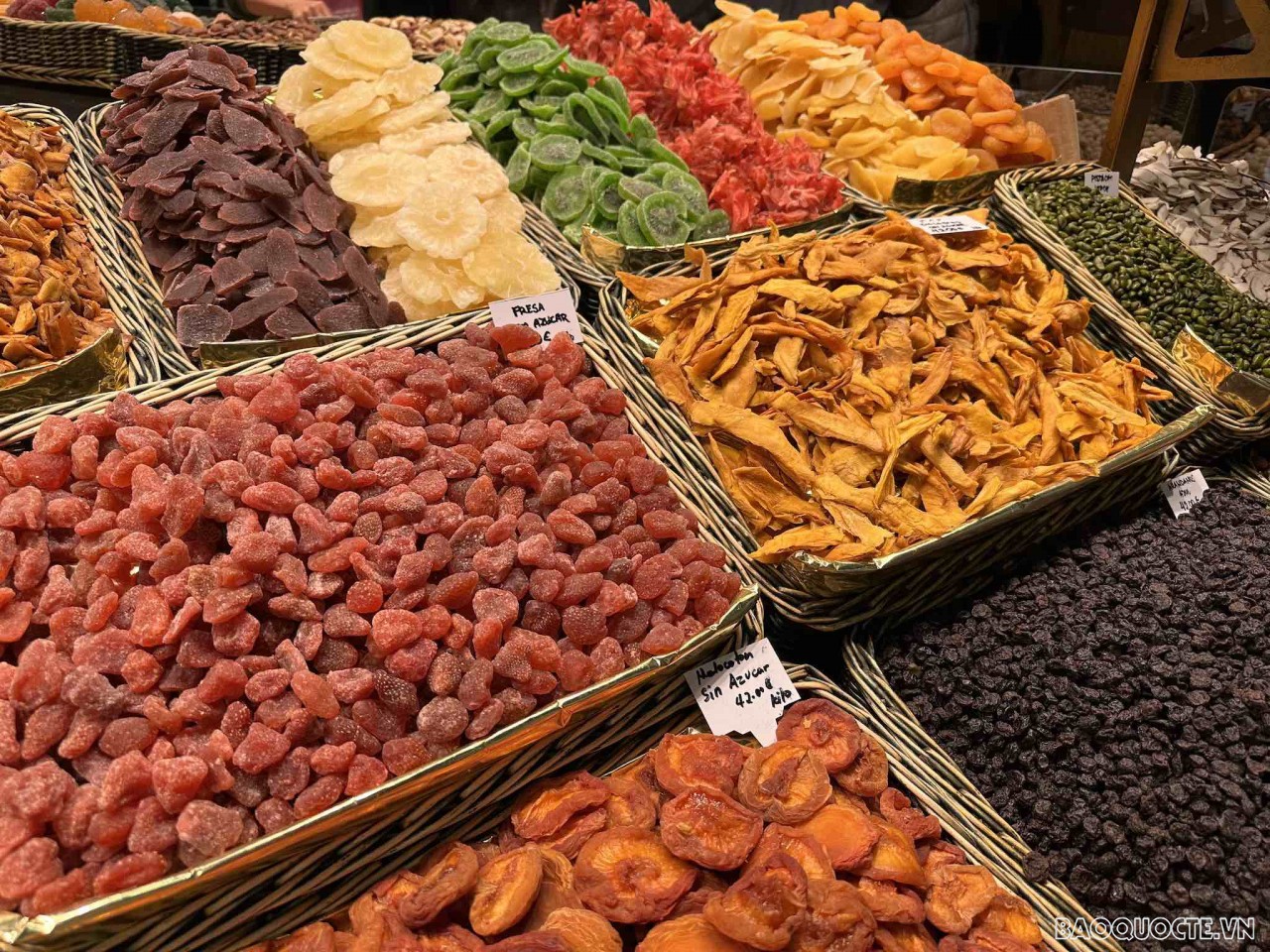 Du lịch Tây Ban Nha: Trải nghiệm ‘foodtour’ tại khu chợ biểu tượng của Barcelona