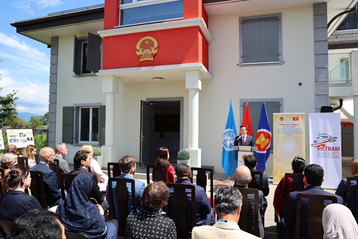 Triển lãm ảnh về Hiệp định Geneva 1954 tại Thụy Sỹ