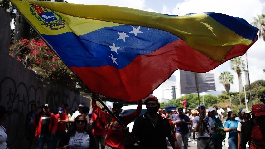 Venezuela 'liên thủ' với Nga, Iran đối phó trừng phạt từ phương Tây