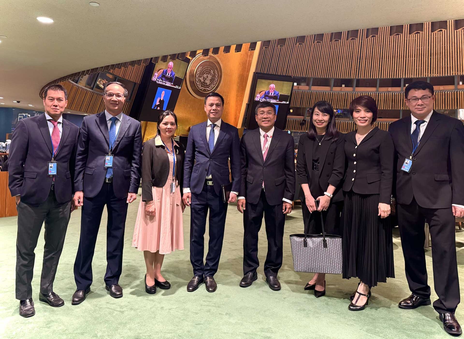 Việt Nam tham dự hội nghị các quốc gia thành viên Công ước Luật Biển của Liên hợp quốc lần thứ 34 Việt Nam tham dự hội nghị các quốc gia thành viên Công ước Luật Biển của Liên hợp quốc lần thứ 34