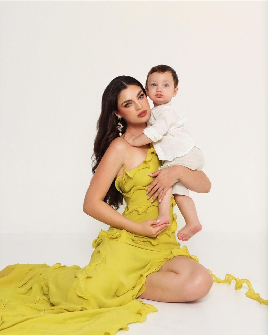 Hoa hậu Hoàn vũ Paraguay Nadia Ferreira