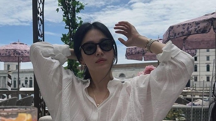 Hình ảnh Song Hye Kyo dạo chơi, ngắm cảnh thành phố du lịch Venice