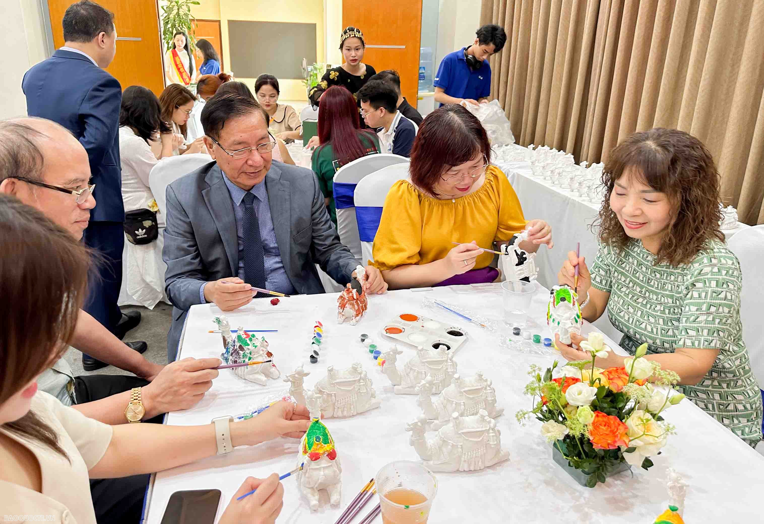 Vai trò của lạc đà trong di sản văn hoá Arab Saudi Vai trò của lạc đà trong di sản văn hoá Arab Saudi