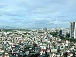 Bất động sản: Nhà đầu tư có thể mắc kẹt với chung cư sau sốt giá, lý do Bắc Giang hủy 102 dự án, điều kiện chuyển nhượng quyền sử dụng đất