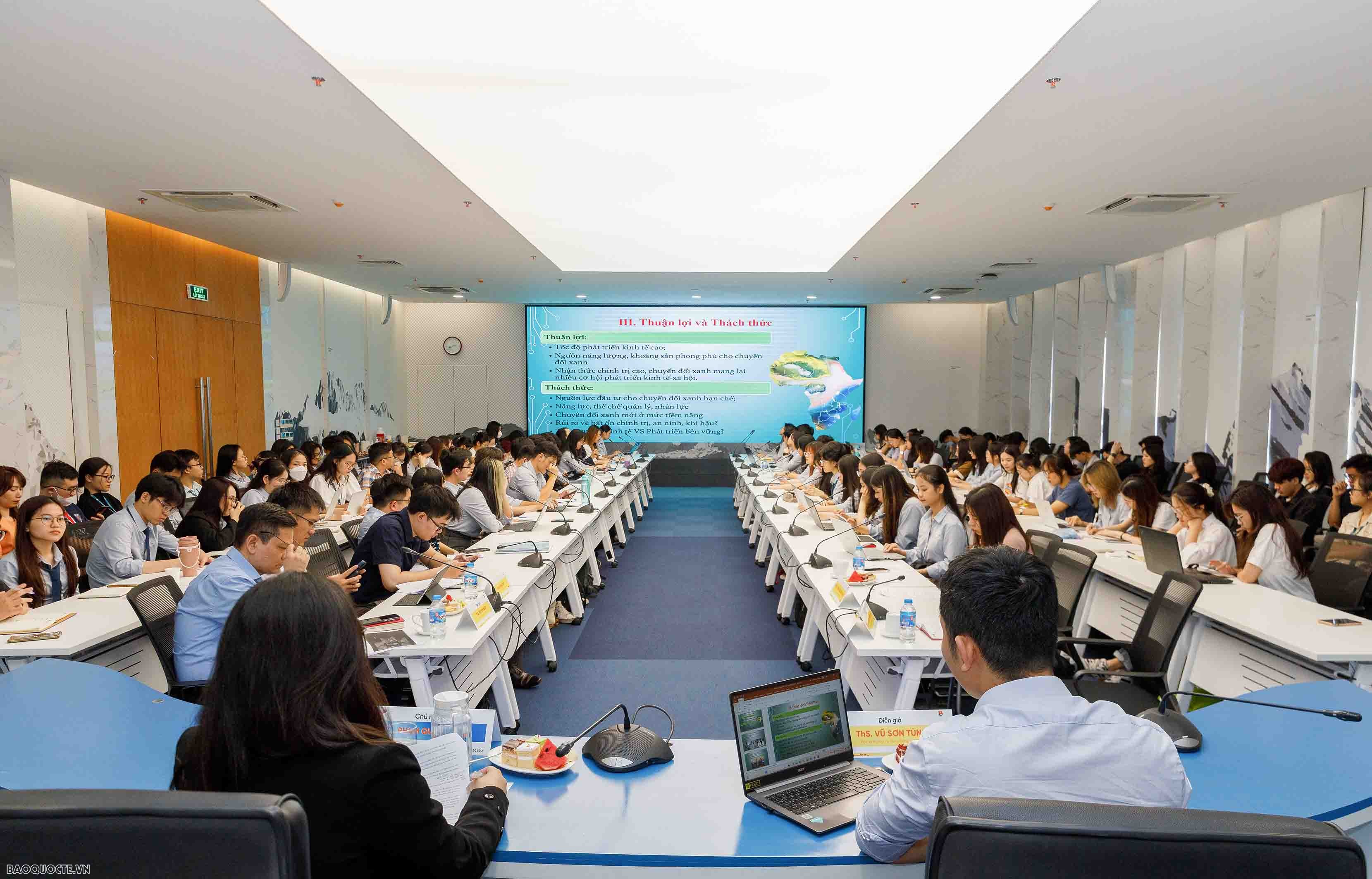 Tiếp cận Trung Đông - châu Phi: Điểm sáng và Điểm nóng Tiếp cận điểm sáng và điểm nóng khu vực Trung Đông - châu Phi