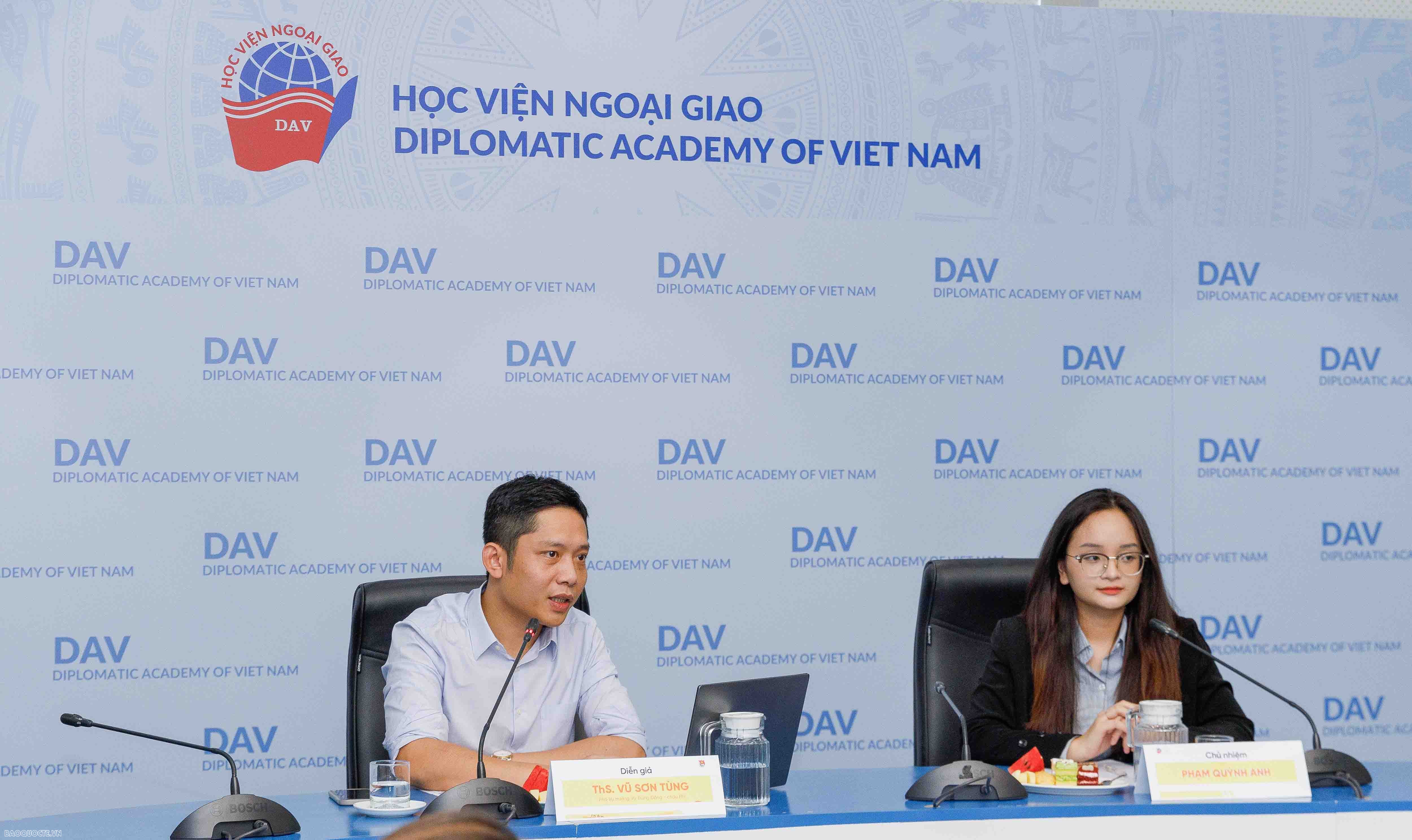 Tiếp cận Trung Đông - châu Phi: Điểm sáng và Điểm nóng Tiếp cận điểm sáng và điểm nóng khu vực Trung Đông - châu Phi