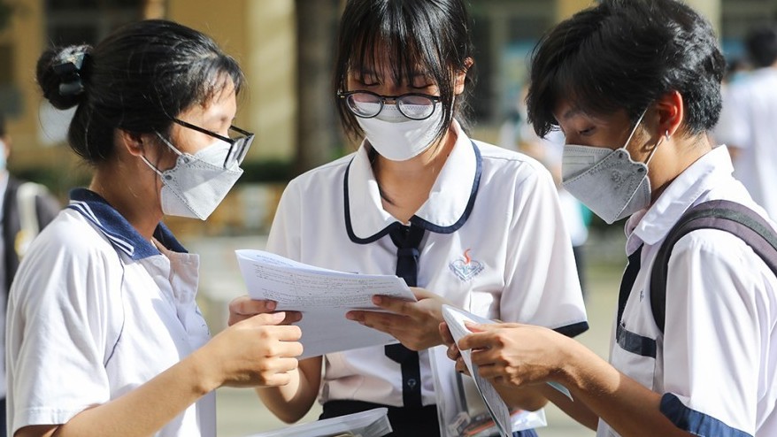 Bất ngờ với điểm chuẩn đại học 2024: Các ngành 'hot' đua nhau vượt ngưỡng 29 điểm