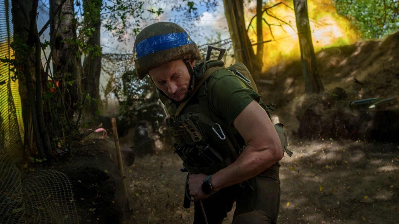 Binh sĩ Ukraine thừa nhận Nga có 2 lợi thế này; Tổng thống Zelensky nói về ‘con đường ngoại giao đang theo đuổi’