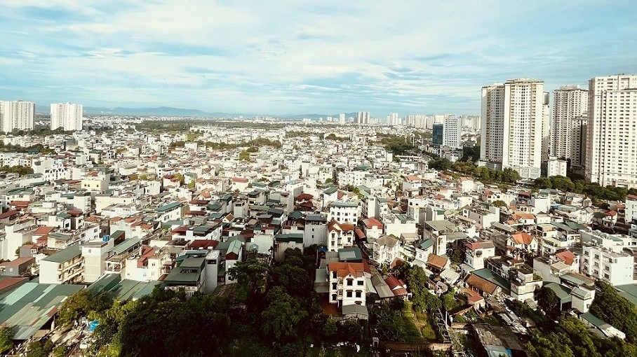 Bất động sản mới nhất: Giá chung cư Hà Nội liên tục leo đỉnh, không còn căn hộ vừa túi tiền, ngăn ‘cò đất’ thổi giá ở TPHCM