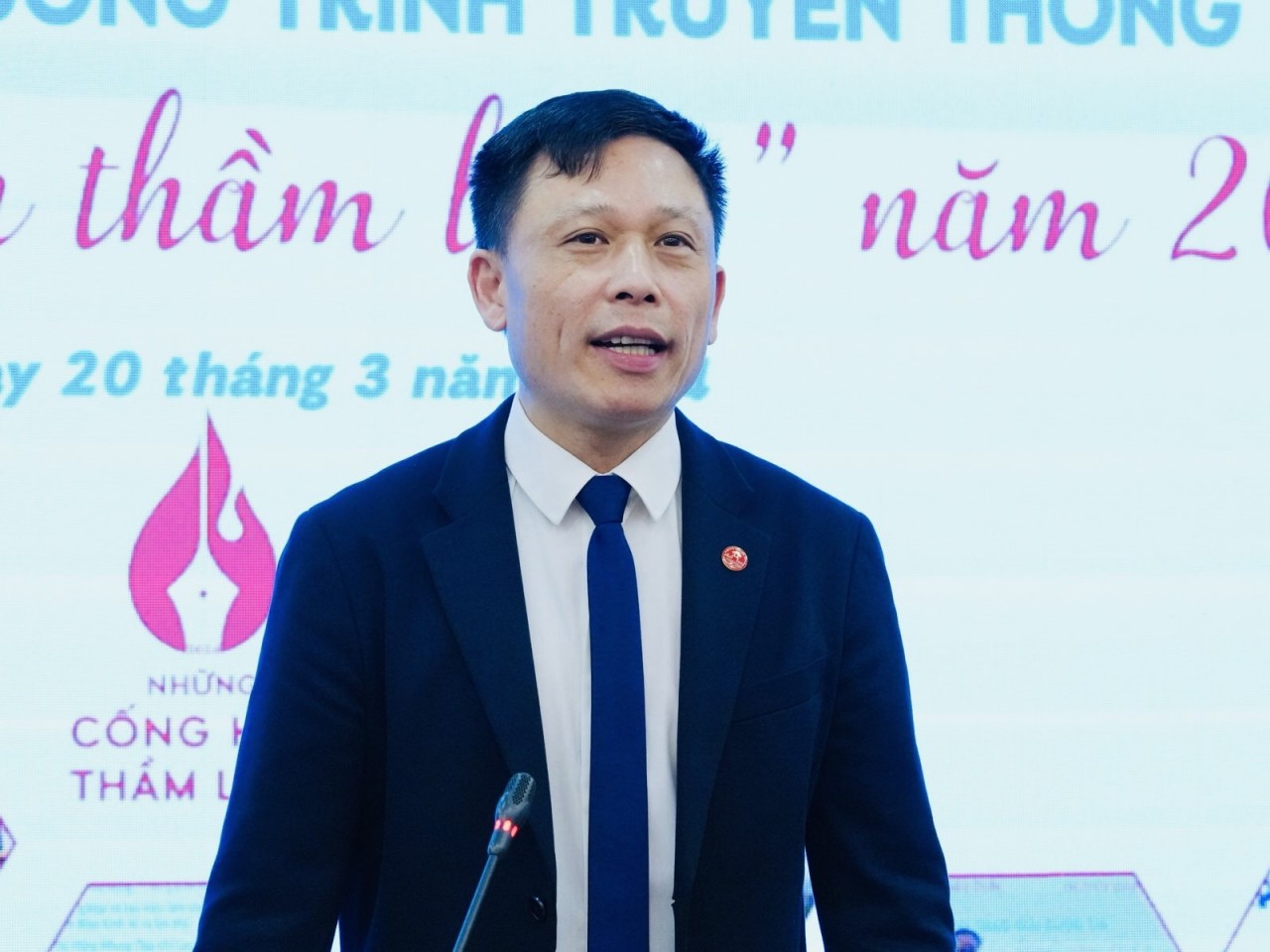 Nhà báo Nguyễn Thành Lợi Nhà báo Nguyễn Thành Lợi