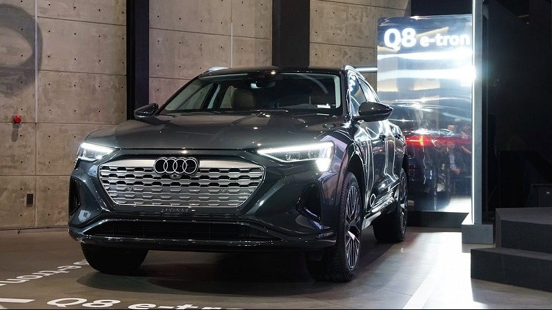 Audi Q8 e-tron chính thức ra mắt khách hàng Việt, giá khởi điểm 3,8 tỷ đồng