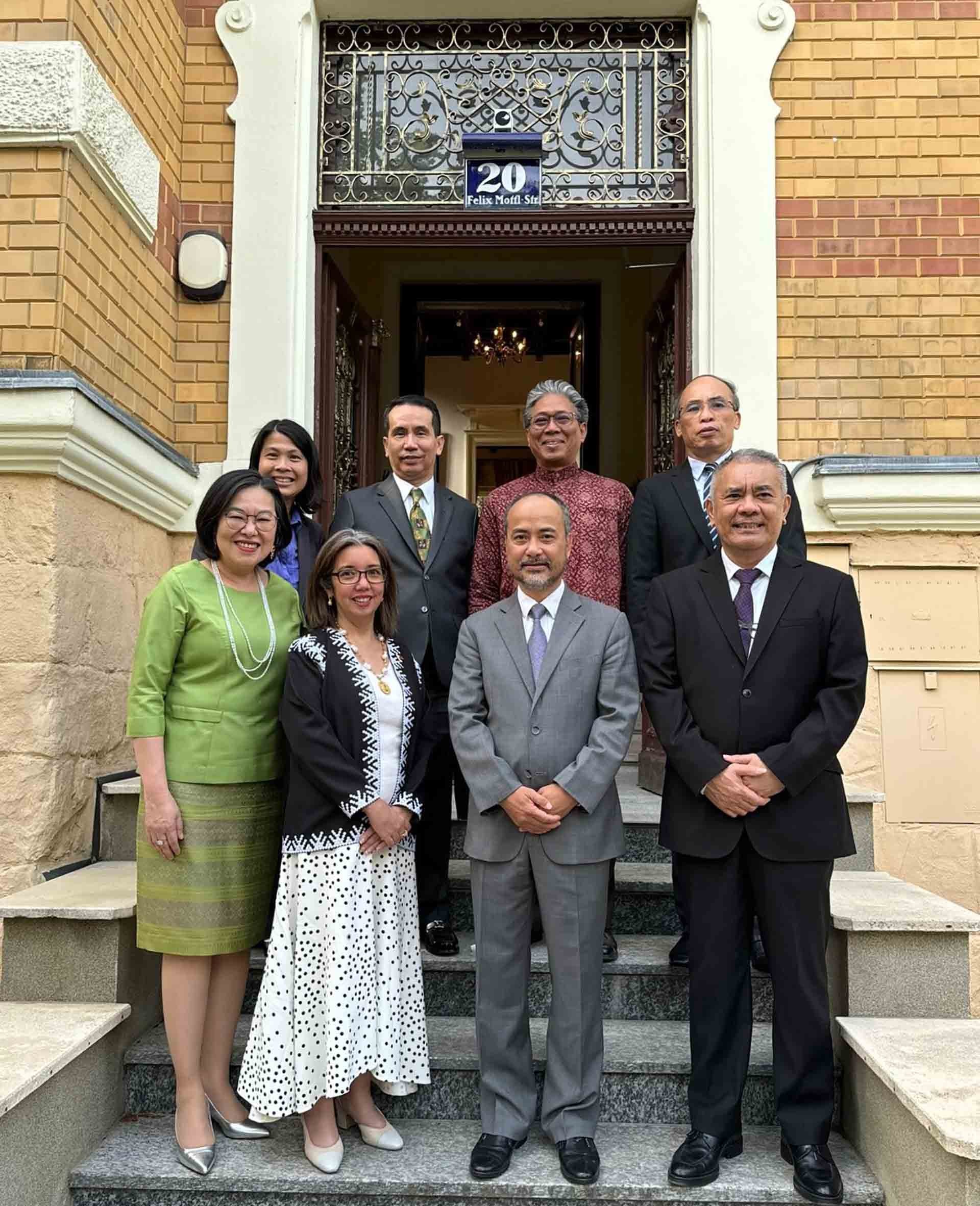 Việt Nam tổ chức cuộc họp Ủy ban ASEAN tại Vienna lần thứ 61 và lễ bàn giao Chủ tịch AVC Việt Nam tổ chức cuộc họp Ủy ban ASEAN tại Vienna lần thứ 61 và lễ bàn giao Chủ tịch AVC