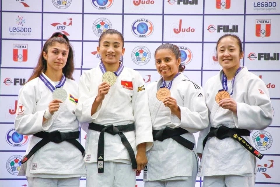 Võ sĩ judo Hoàng Thị Tình giành vé dự Olympic Paris 2024 Võ sĩ judo Hoàng Thị Tình giành vé dự Olympic Paris 2024