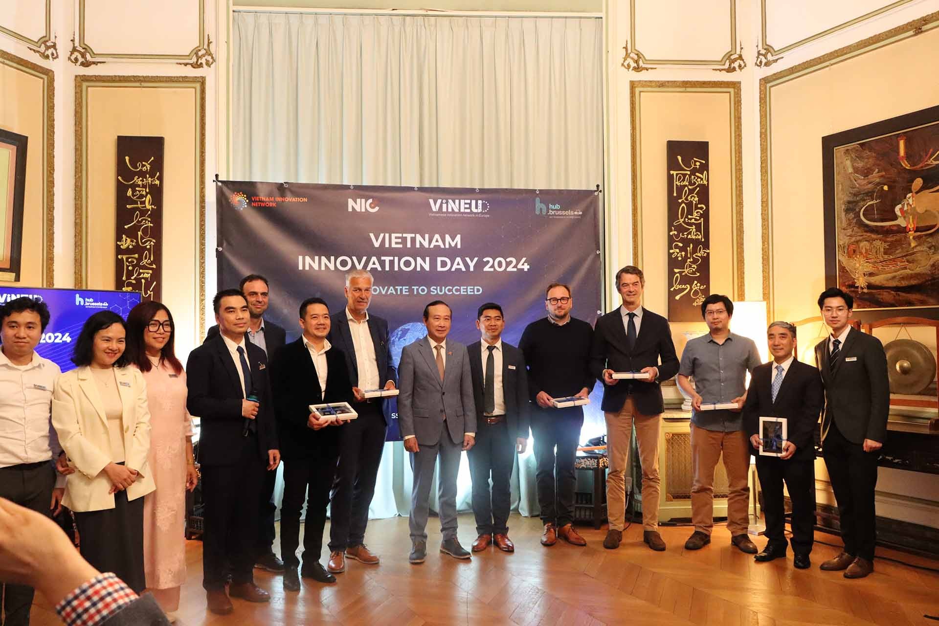 Các đại biểu tham dự sự kiện.