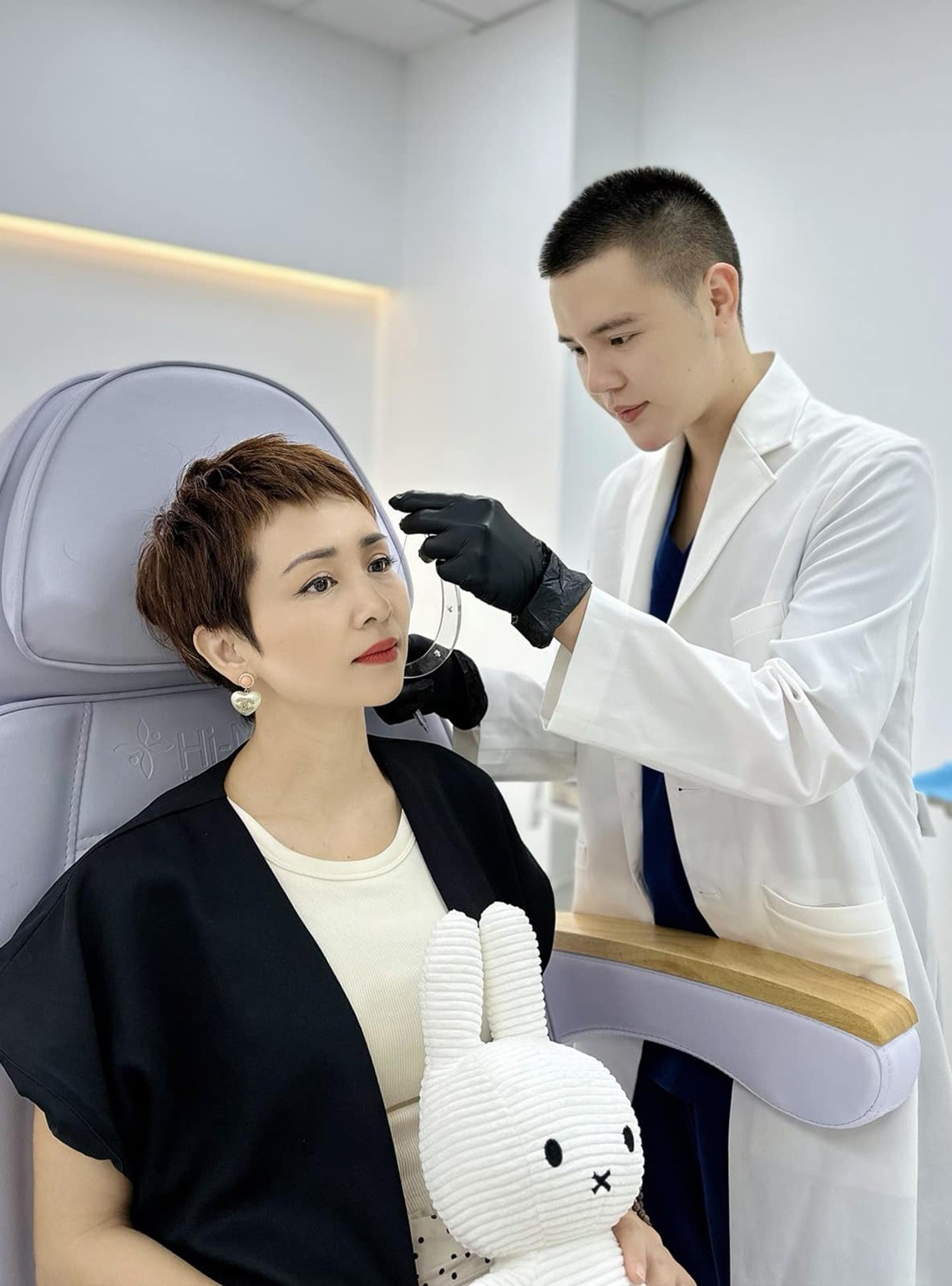 Thúy Hiền Thúy Hiền