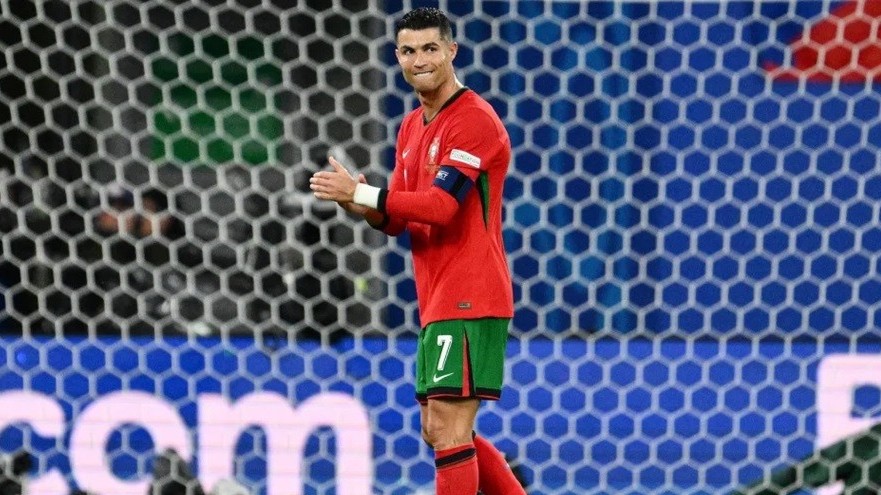 Cristiano Ronaldo đá chính trận đấu tuyển Bồ Đào Nha và đội Georgia