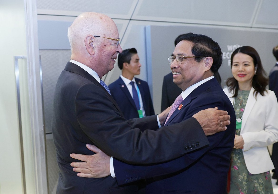 Nhà sáng lập kiêm Chủ tịch điều hành WEF Klaus Schwab: Việt Nam như hình mẫu về một nền kinh tế phát triển mạnh mẽ