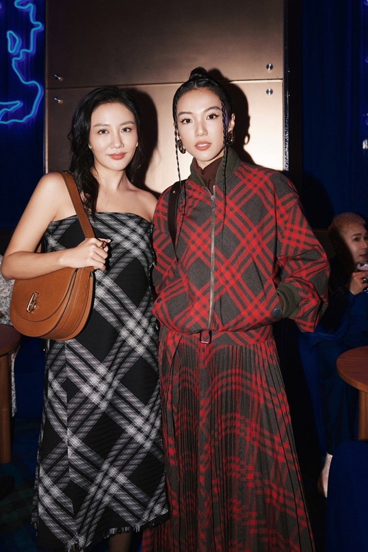 Văn Mai Hương Văn Mai Hương