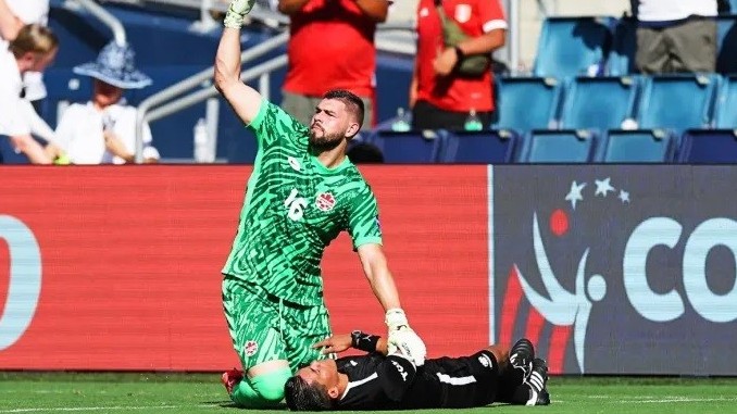 Thời tiết nắng nóng, sốc nhiệt, trọng tài biên ngất xỉu tại Copa America 2024