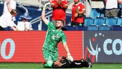 Thời tiết nắng nóng, sốc nhiệt, trọng tài biên ngất xỉu tại Copa America 2024