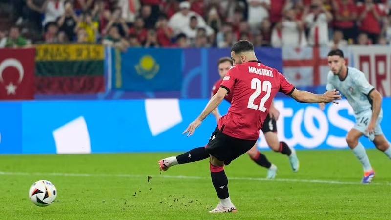 Tiền đạo Georges Mikautadze dẫn đầu cuộc đua Vua phá lưới EURO 2024