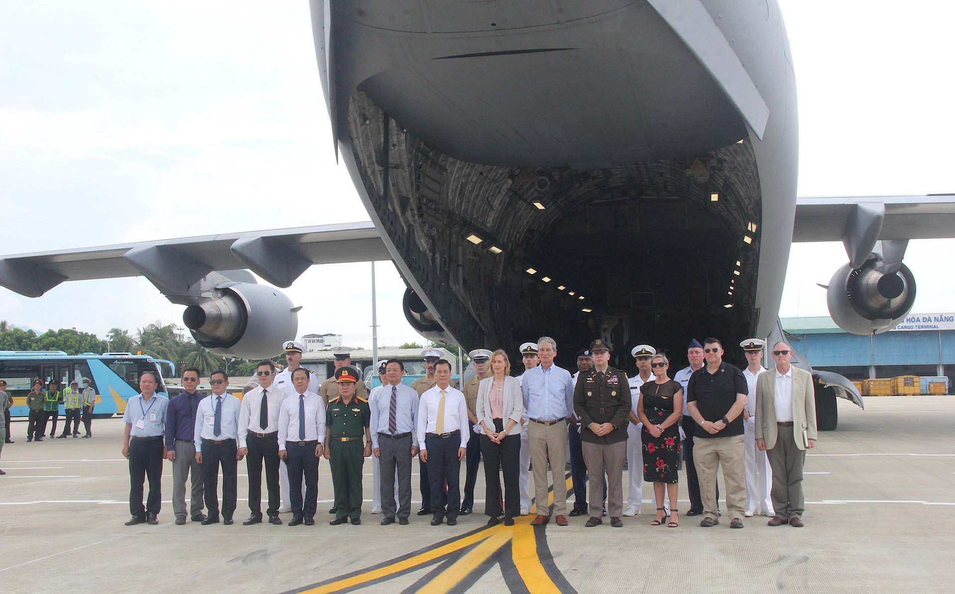 Lễ hồi hương hài cốt quân nhân Hoa Kỳ lần thứ 165 Lễ hồi hương hài cốt quân nhân Hoa Kỳ lần thứ 165