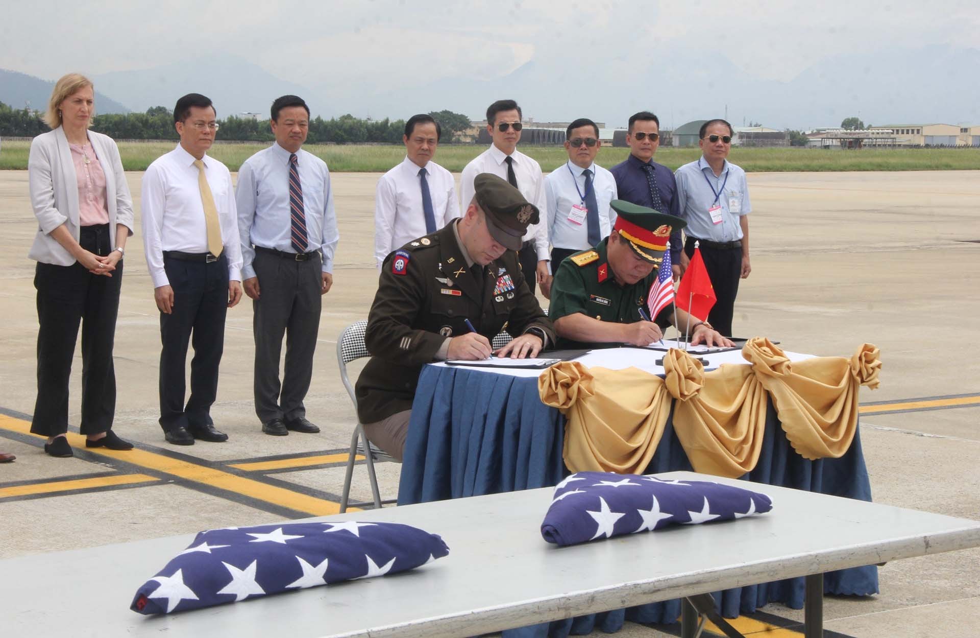 Lễ hồi hương hài cốt quân nhân Hoa Kỳ lần thứ 165 Lễ hồi hương hài cốt quân nhân Hoa Kỳ lần thứ 165