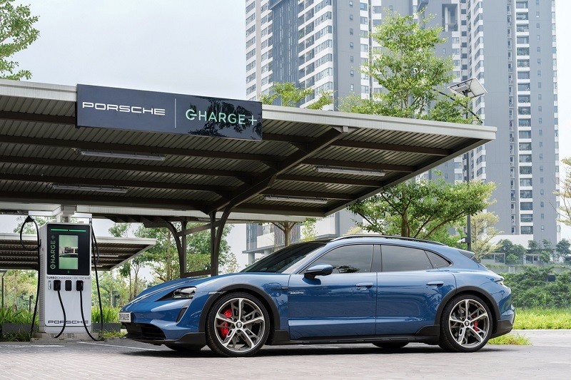 Xe điện của hãng khác ngoài Porsche cũng có thể sạc tại trạm sạc liên kết với Charge+ Xe điện của hãng khác ngoài Porsche cũng có thể sạc tại trạm sạc liên kết với Charge+