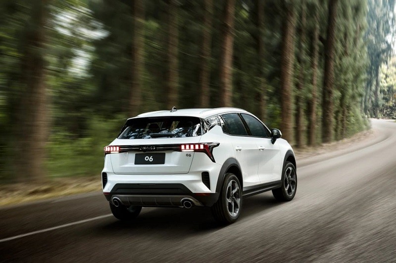 Xe Trung Quốc Lynk & Co 06 chốt giá 729 triệu đồng tại Việt Nam