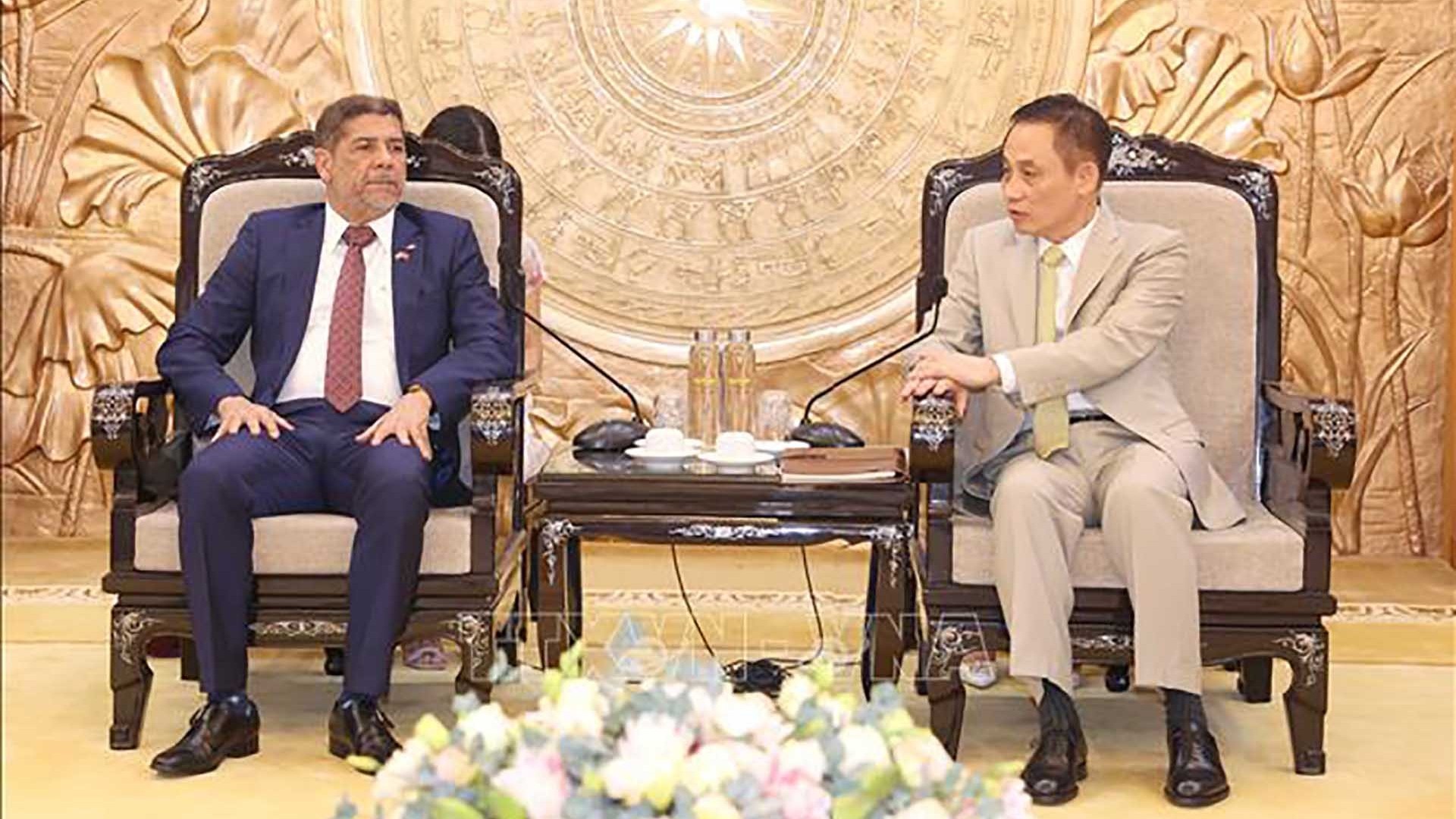 Việt Nam-Dominica tăng cường hợp tác trên các lĩnh vực, đặc biệt là thương mại, nông nghiệp và du lịch