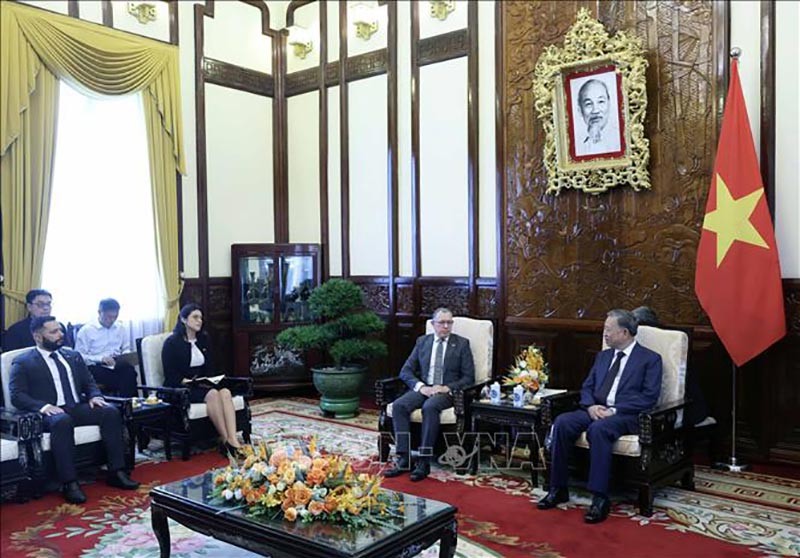 Chủ tịch nước Tô Lâm tiếp Đại sứ Colombia Chủ tịch nước Tô Lâm tiếp Đại sứ Colombia
