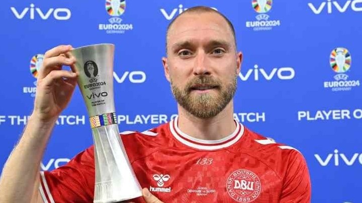 Tiền vệ Eriksen gặp vấn đề sức khỏe trước trận đấu tuyển Đan Mạch và Đức