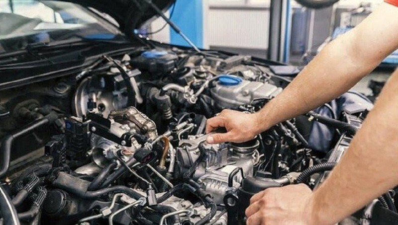 Nên bảo dưỡng xe định kì thường xuyên Nên bảo dưỡng xe định kì thường xuyên