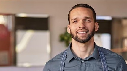 Israel cần 6.400 lao động nước ngoài lĩnh vực dịch vụ, bán hàng trong năm 2025